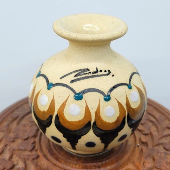 Vintage Zadar Hand Painted Miniature Vase – Yugoslavia Pottery – Abstract Floral - Picture 9 of 15